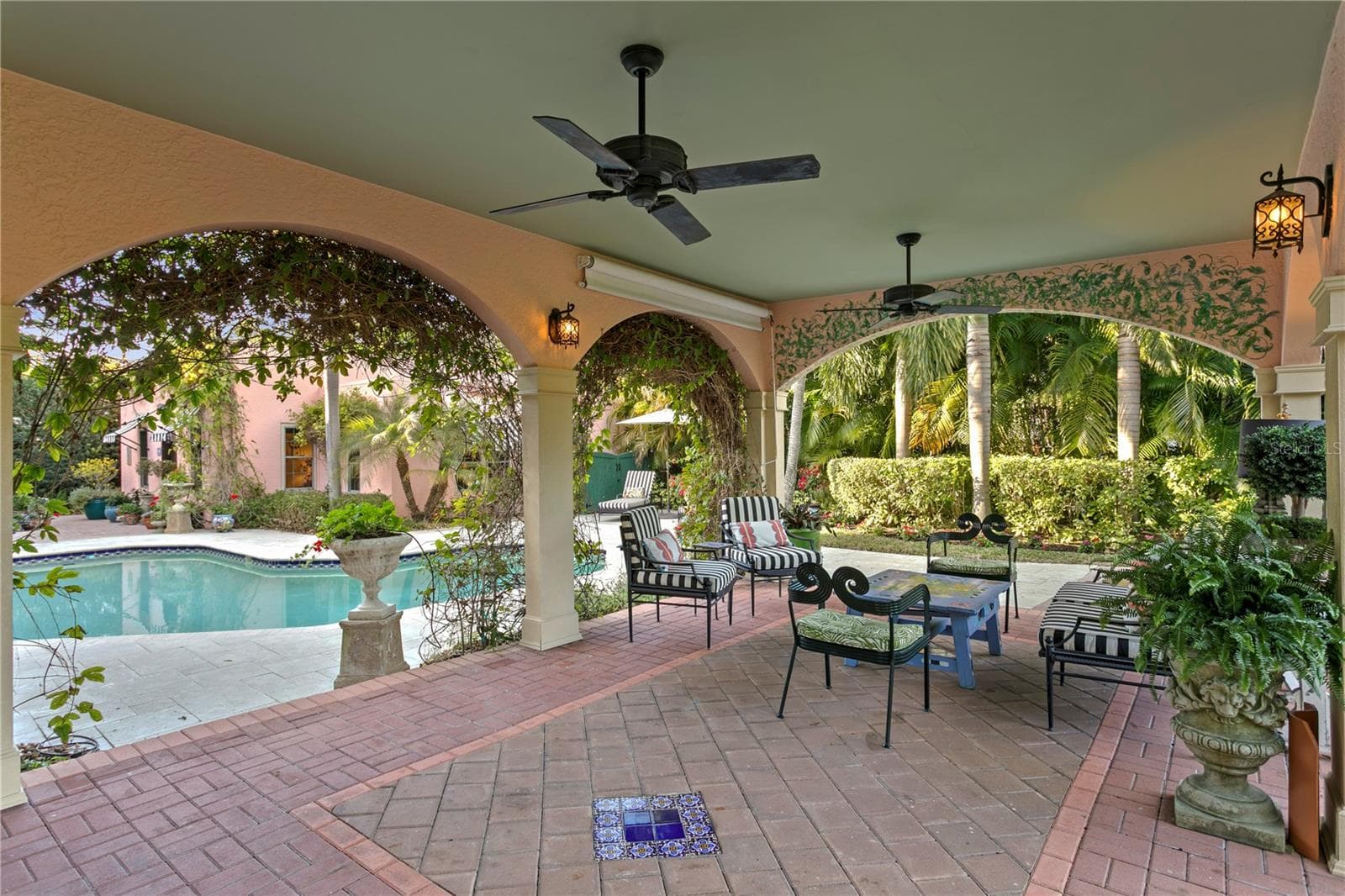 Single Family Residence at 7211 3RD AVE S, ST PETERSBURG, photo 45 of 76