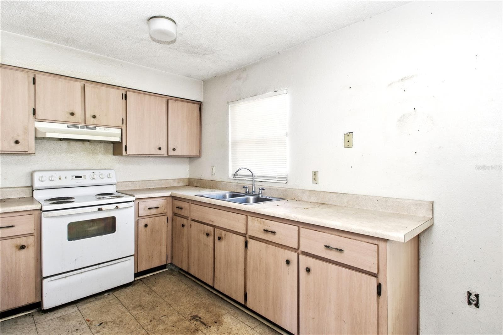 Single Family Residence at 4727 OKEEFE CT, ORLANDO, photo 14 of 30