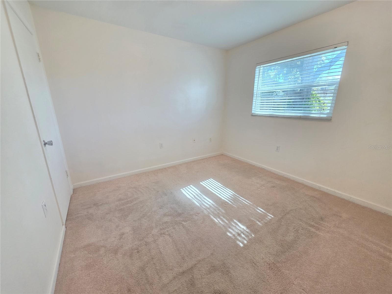 Single Family Residence at 8630 FOX HOLLOW DR, PORT RICHEY, photo 21 of 32