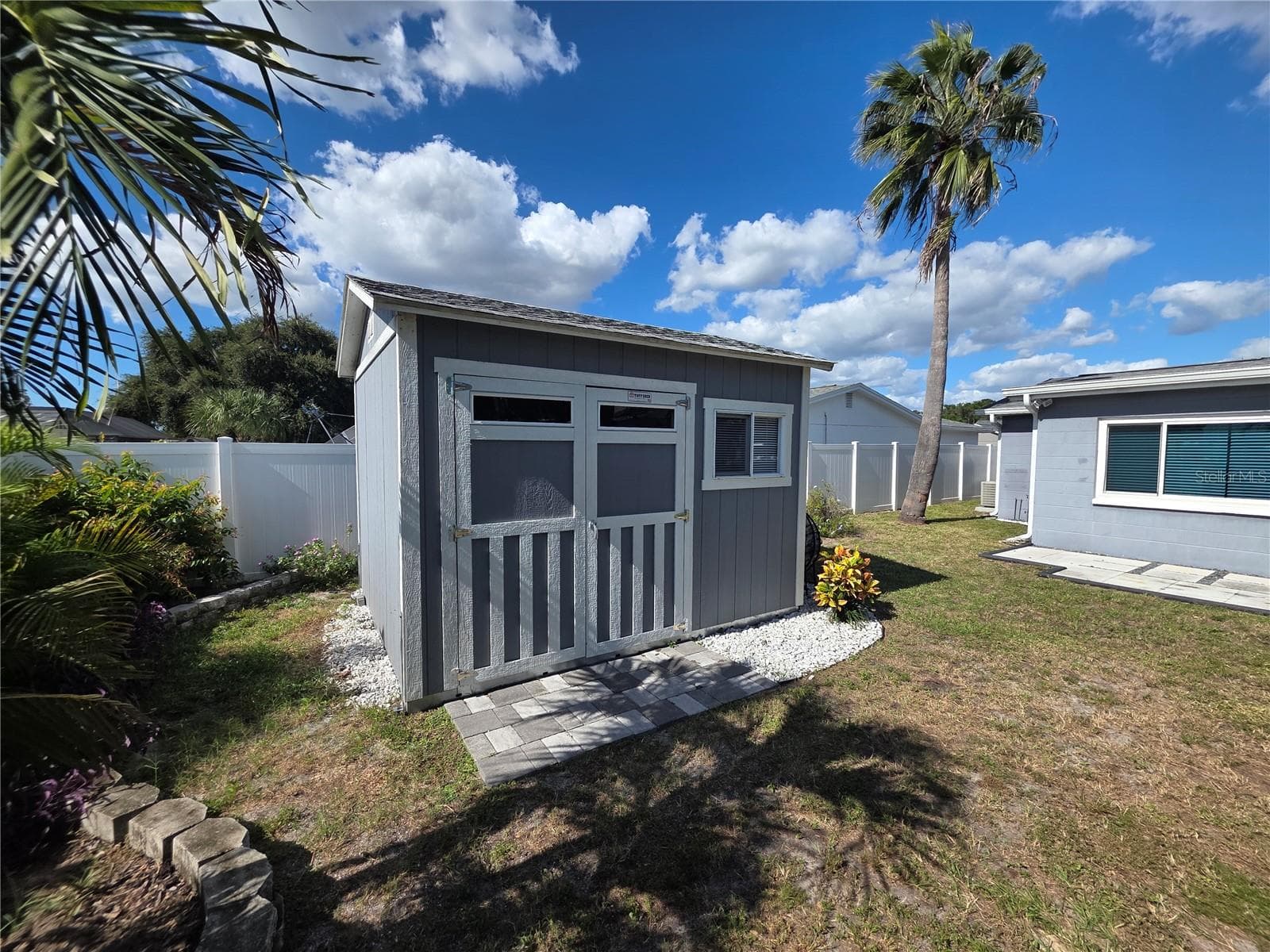 Single Family Residence at 8630 FOX HOLLOW DR, PORT RICHEY, photo 25 of 32