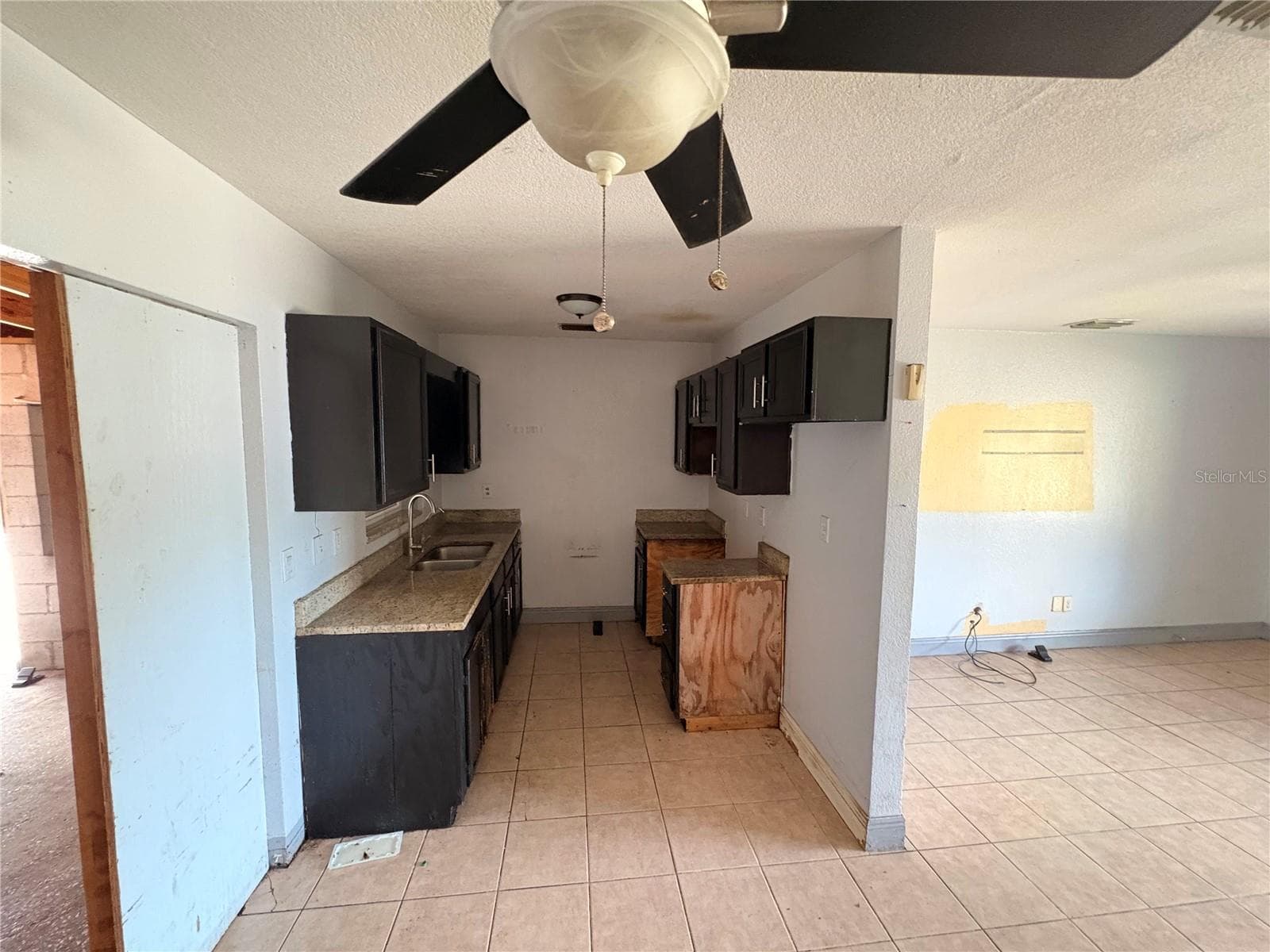 Single Family Residence at 7130 LAKNER WAY, ORLANDO, photo 2 of 14