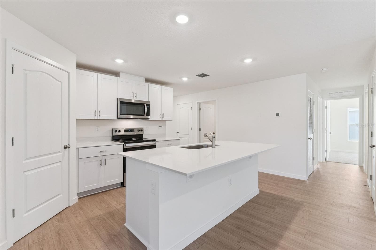 Single Family Residence at 20 AMBERWOOD LN, ORMOND BEACH, photo 10 of 28