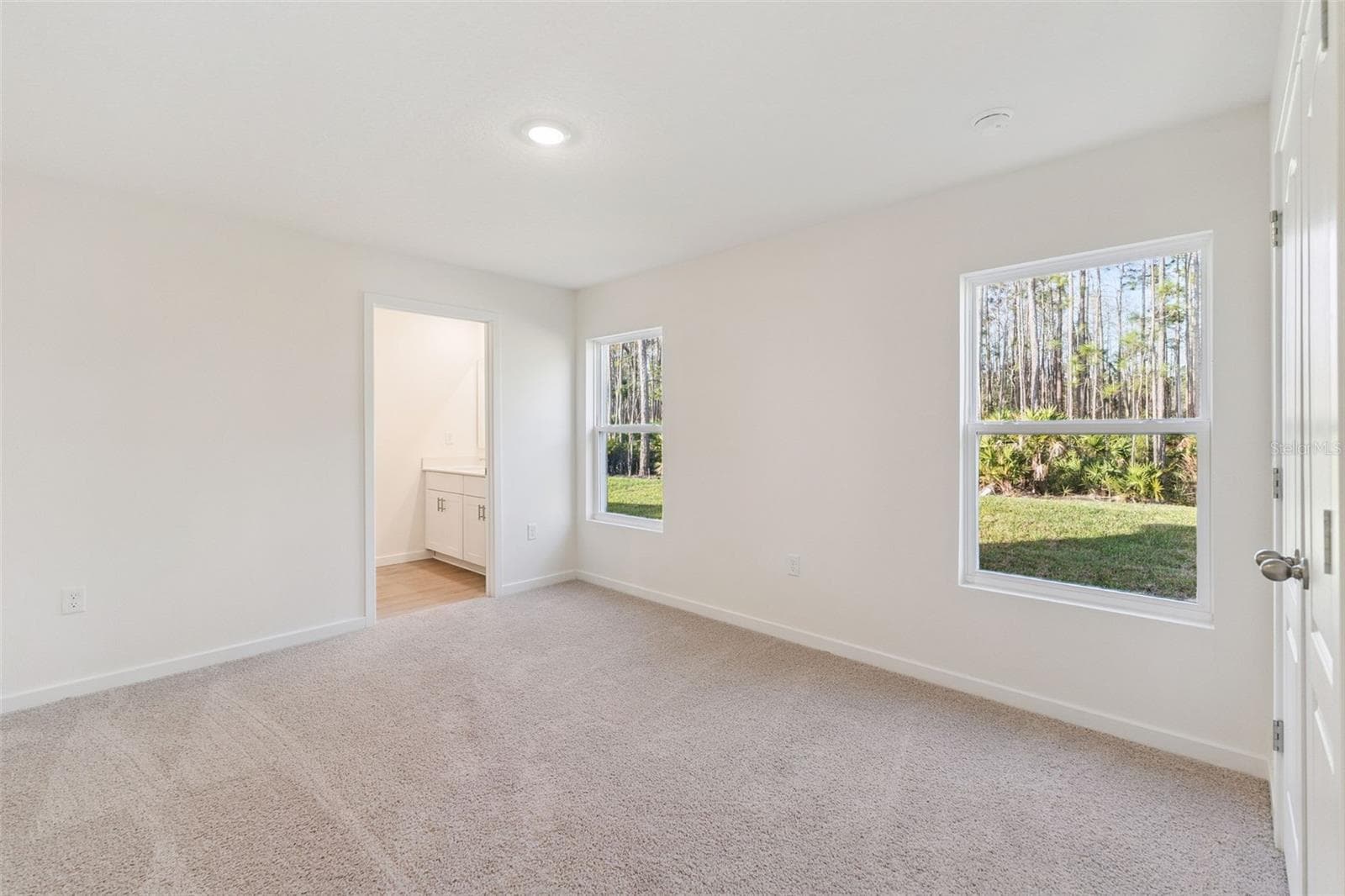 Single Family Residence at 20 AMBERWOOD LN, ORMOND BEACH, photo 16 of 28