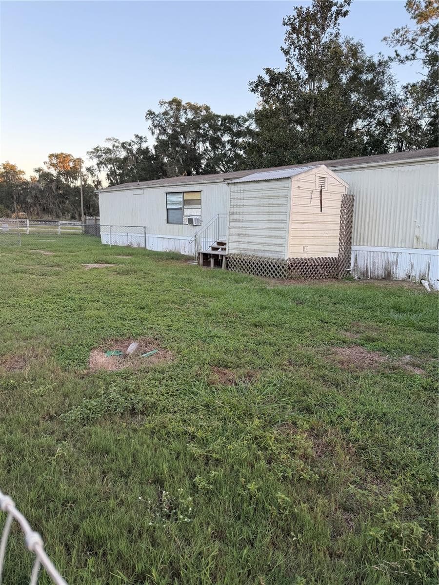 Manufactured Home at 14371 SW 14TH ST, OCALA, photo 2 of 13