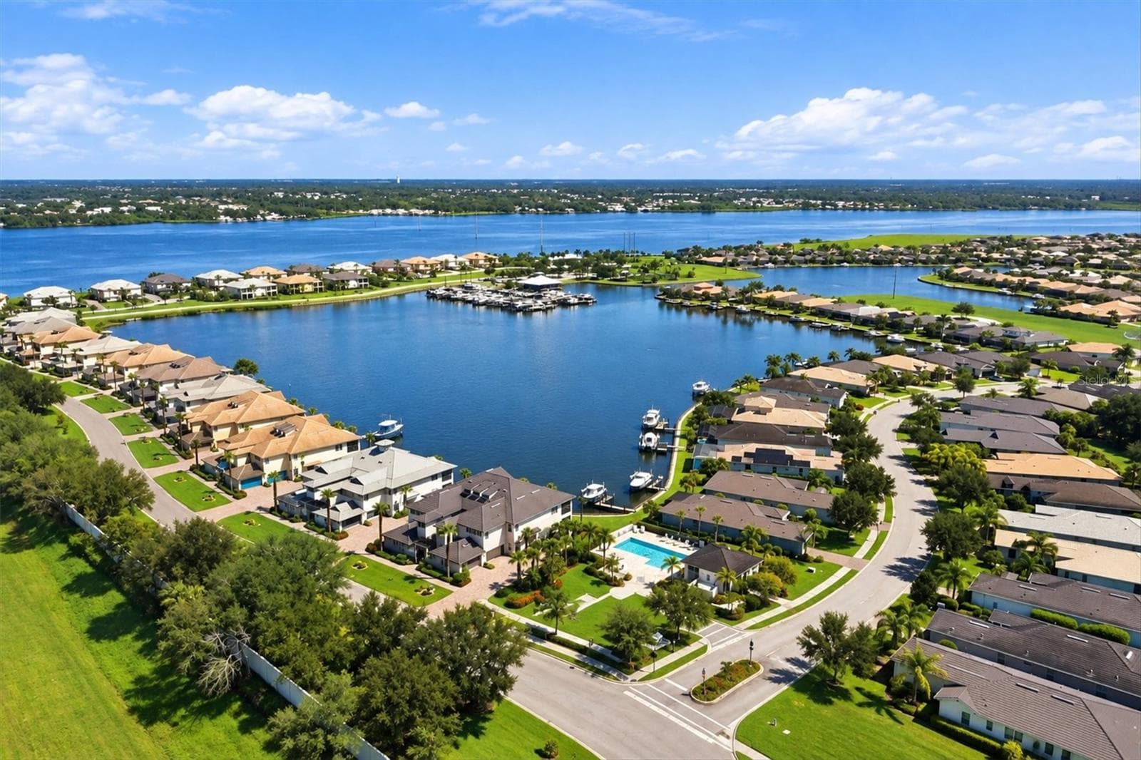 Condominium at 1009 RIVERSCAPE ST #1009, BRADENTON, photo 2 of 72