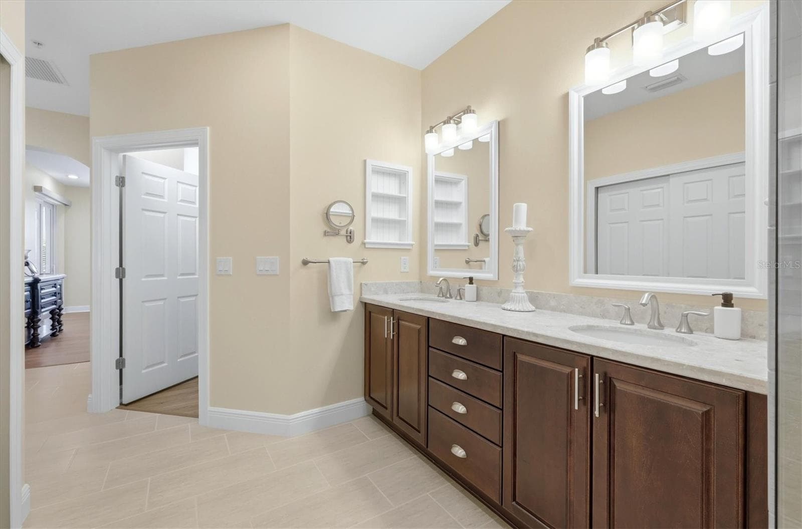 Condominium at 1009 RIVERSCAPE ST #1009, BRADENTON, photo 32 of 72