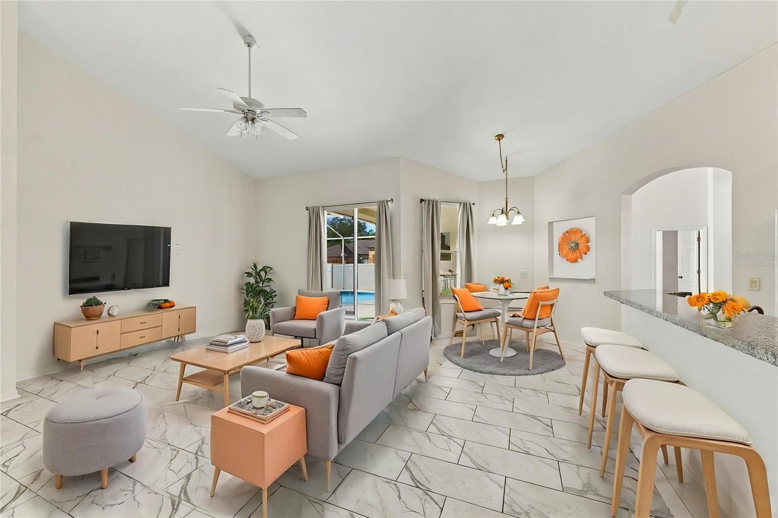 Virtually staged - 4307 BROOKE DR, VALRICO