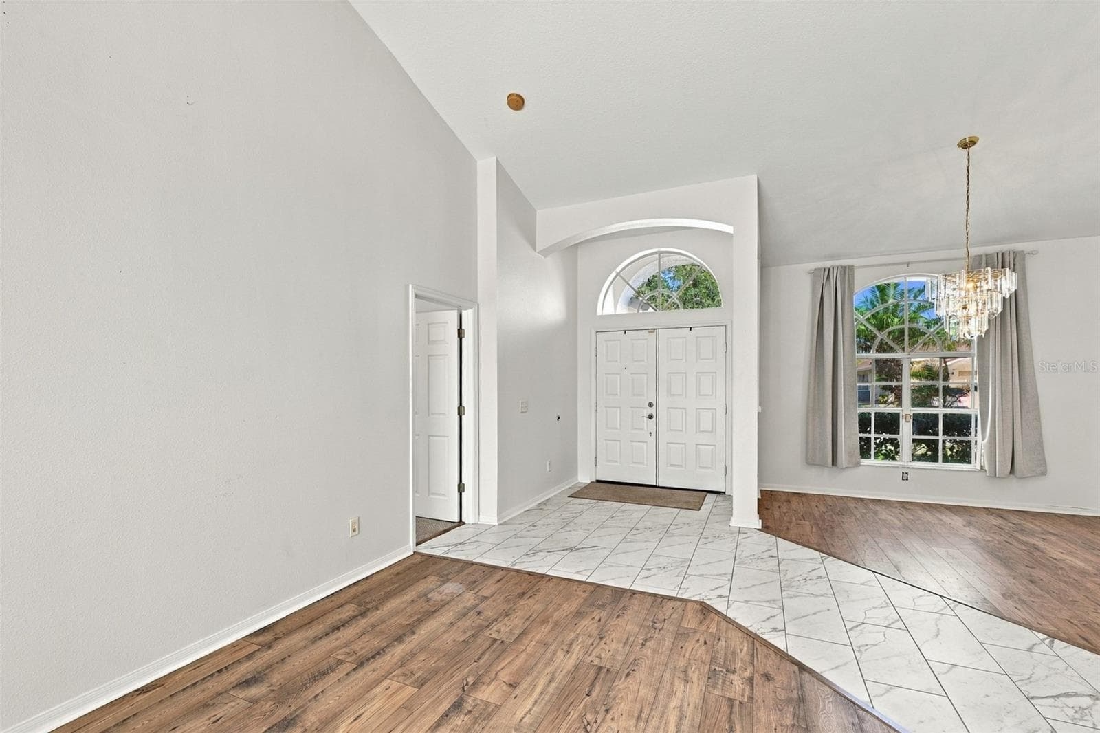 Single Family Residence at 4307 BROOKE DR, VALRICO, photo 8 of 57