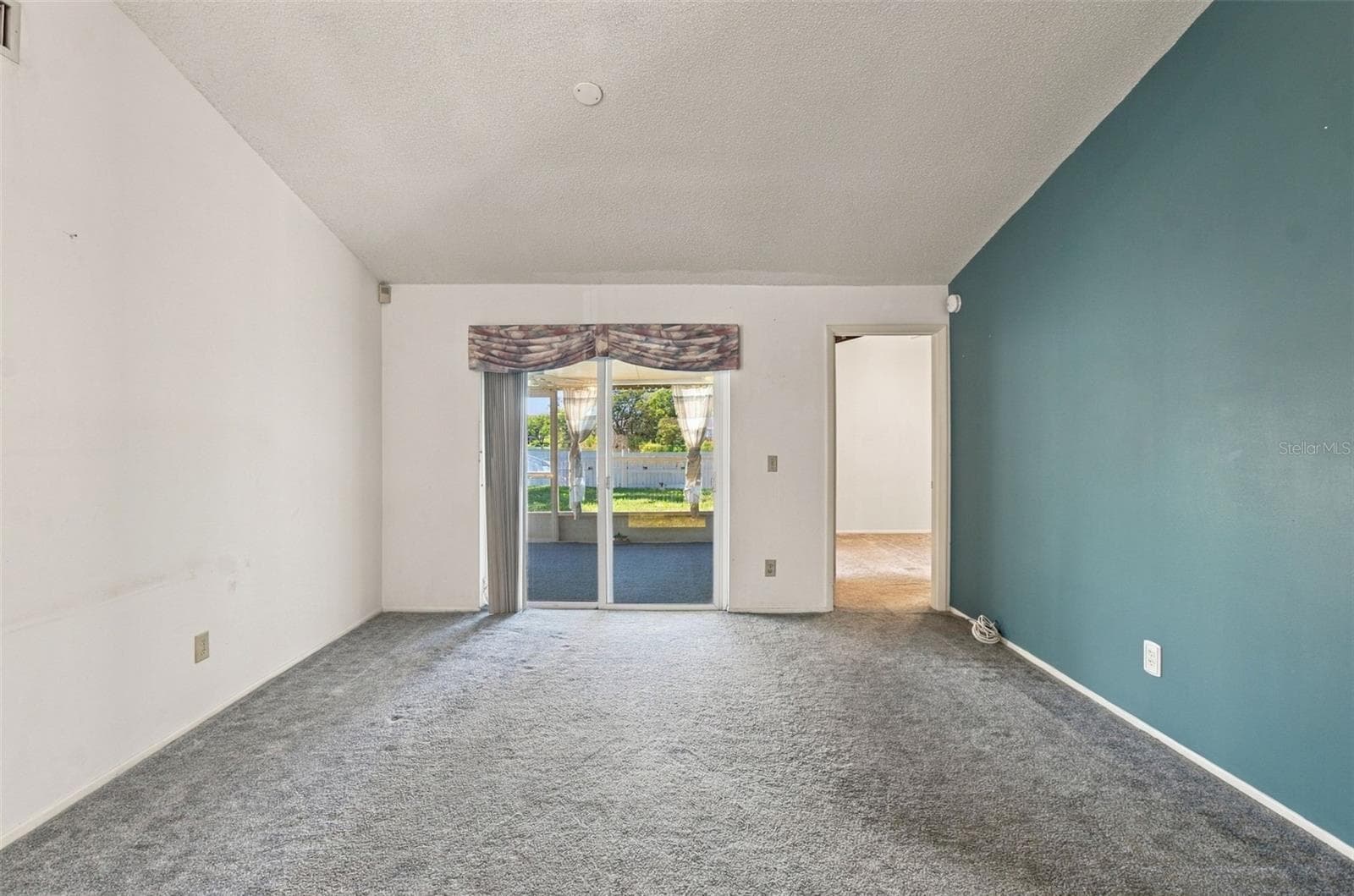Family Room - 1710 TARAH TRACE DR, BRANDON