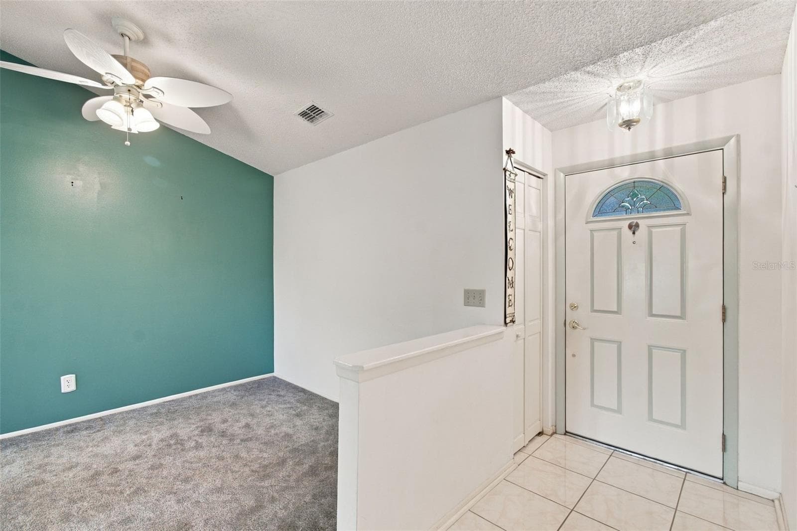 Front Door/Dinning Area - 1710 TARAH TRACE DR, BRANDON