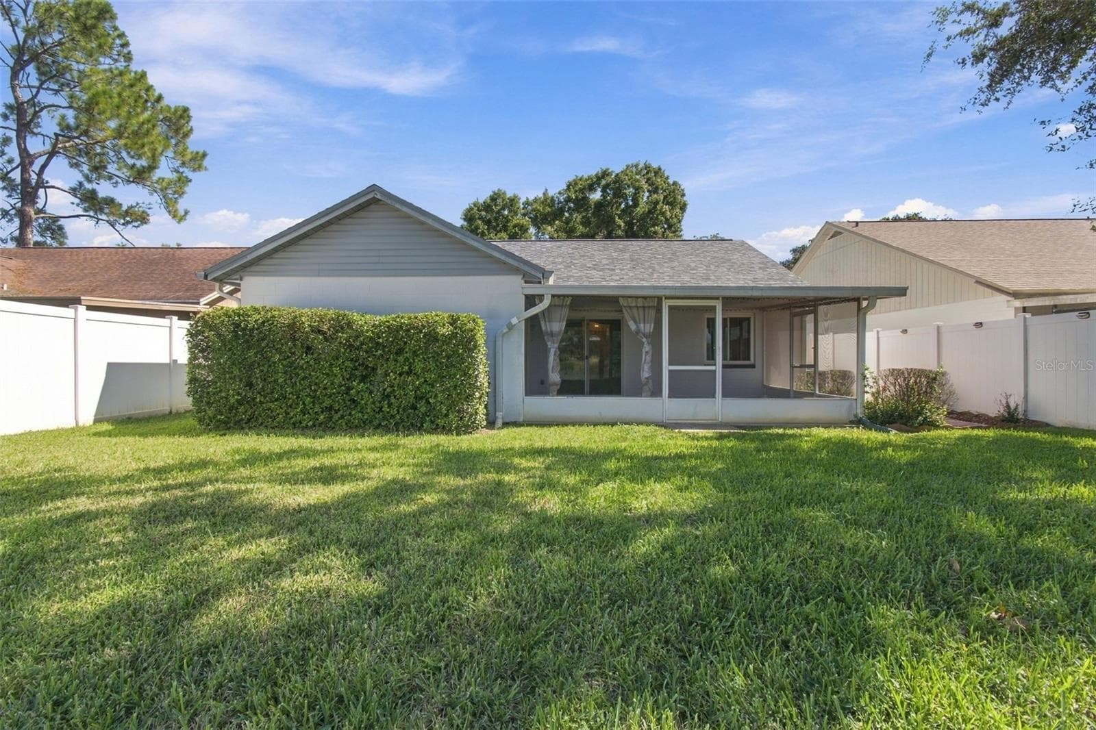 Back Elevation - 1710 TARAH TRACE DR, BRANDON