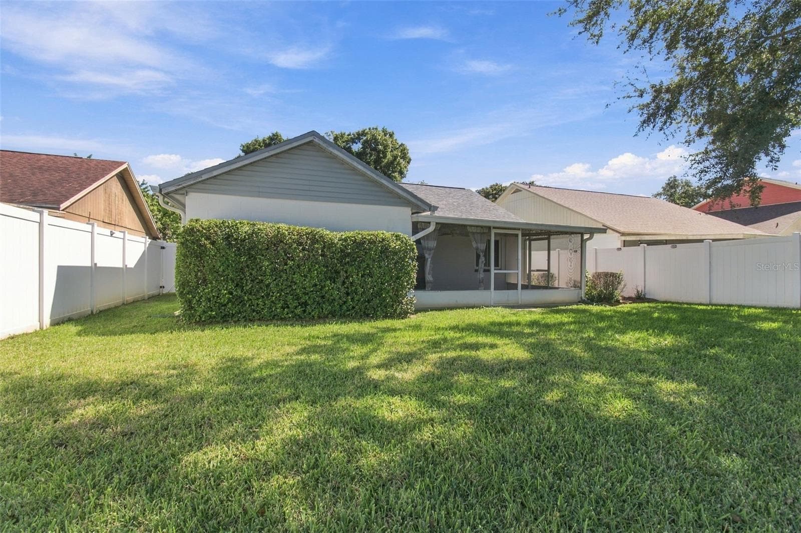 Back Elevation - 1710 TARAH TRACE DR, BRANDON