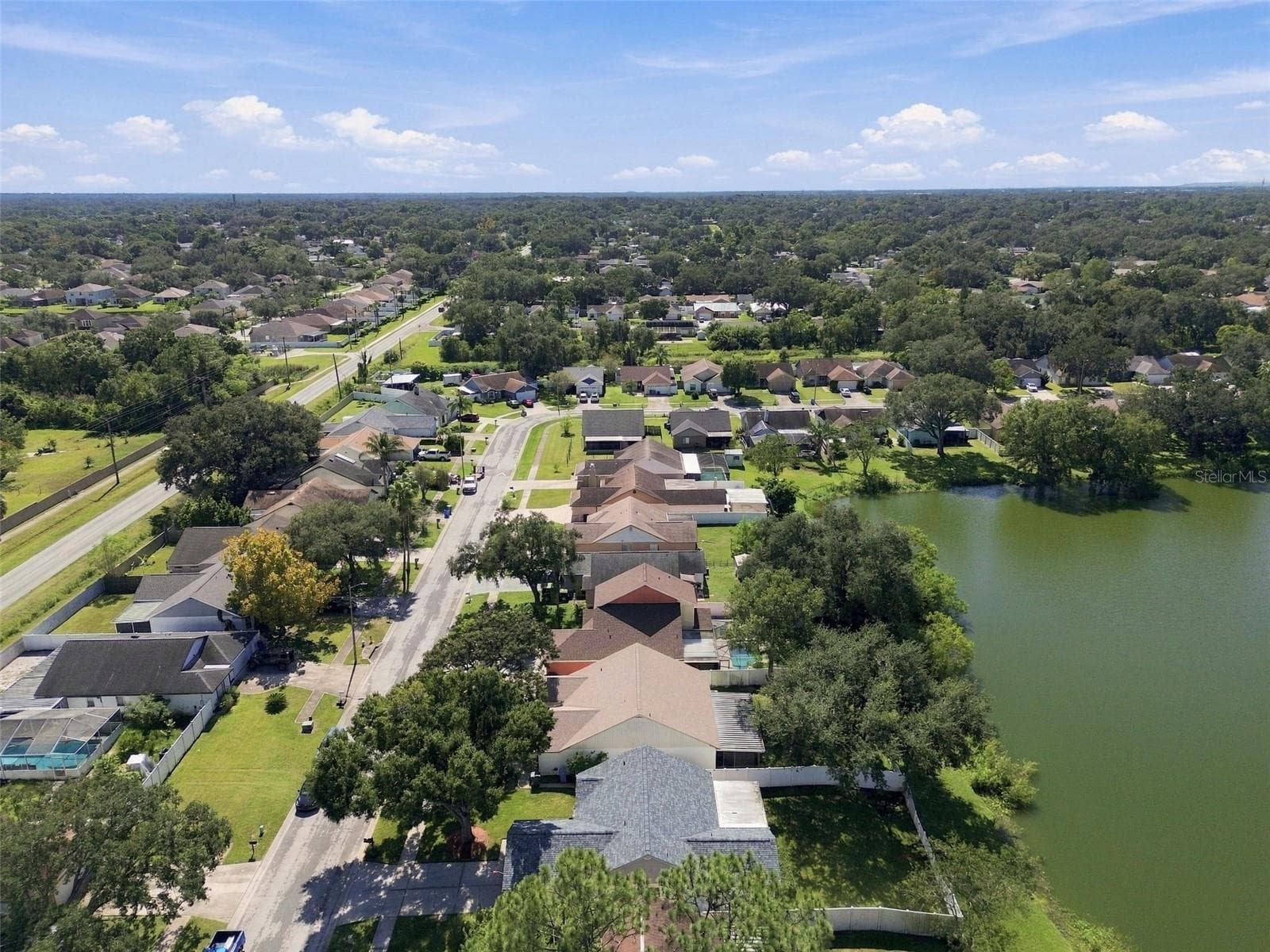Single Family Residence at 1710 TARAH TRACE DR, BRANDON, photo 78 of 93