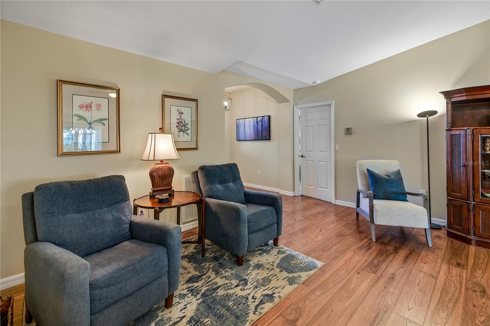 Single Family Residence at 1019 MEADOWBEND DR, LEESBURG, photo 10 of 54