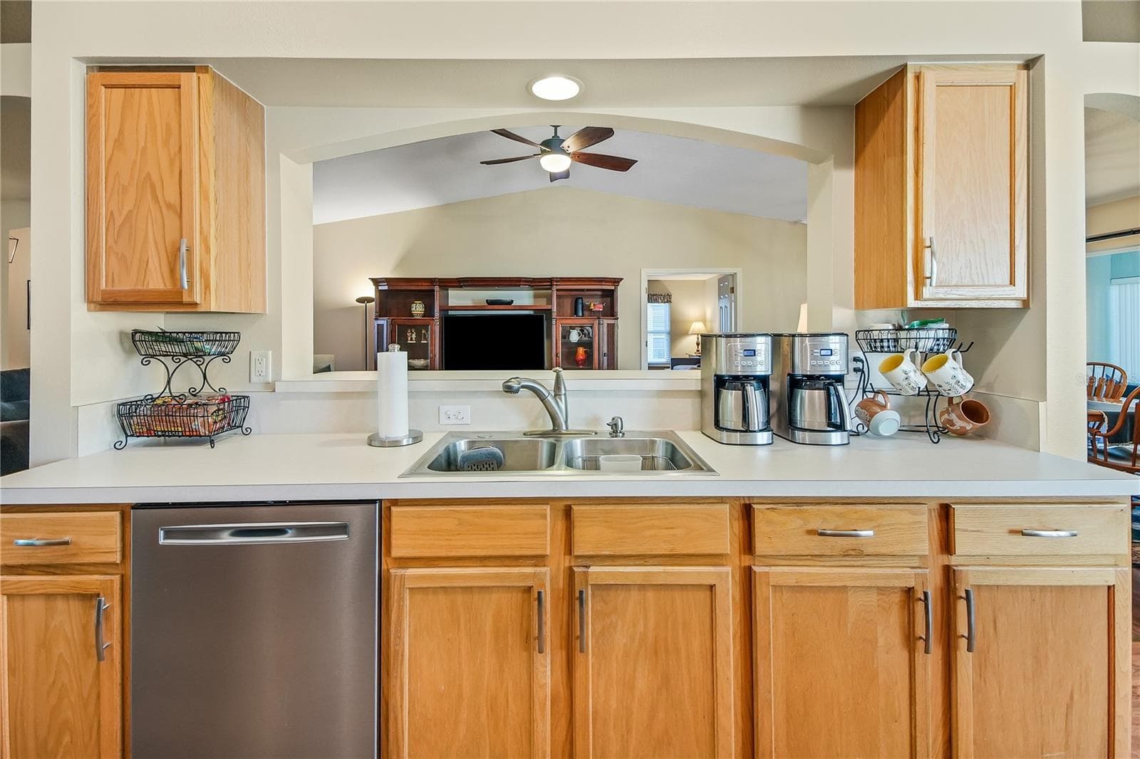 Single Family Residence at 1019 MEADOWBEND DR, LEESBURG, photo 14 of 54