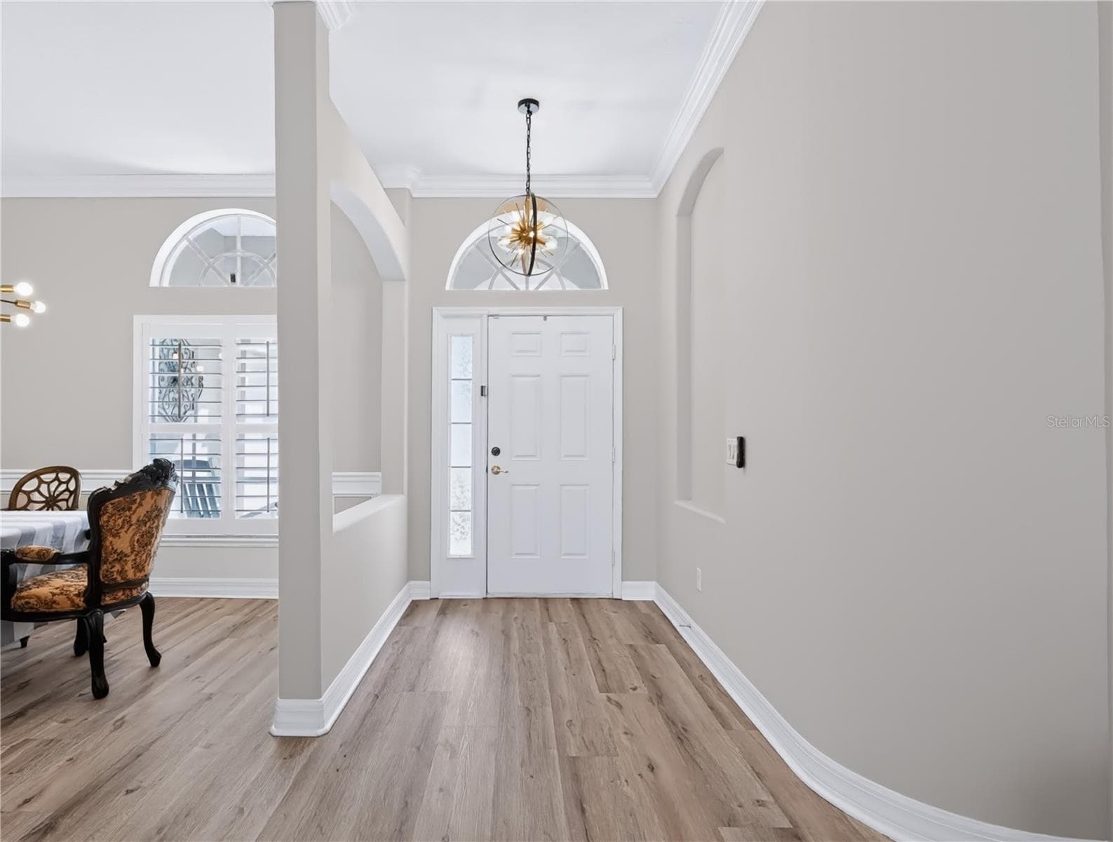 Single Family Residence at 12541 LEATHERLEAF DR, TAMPA, photo 8 of 38