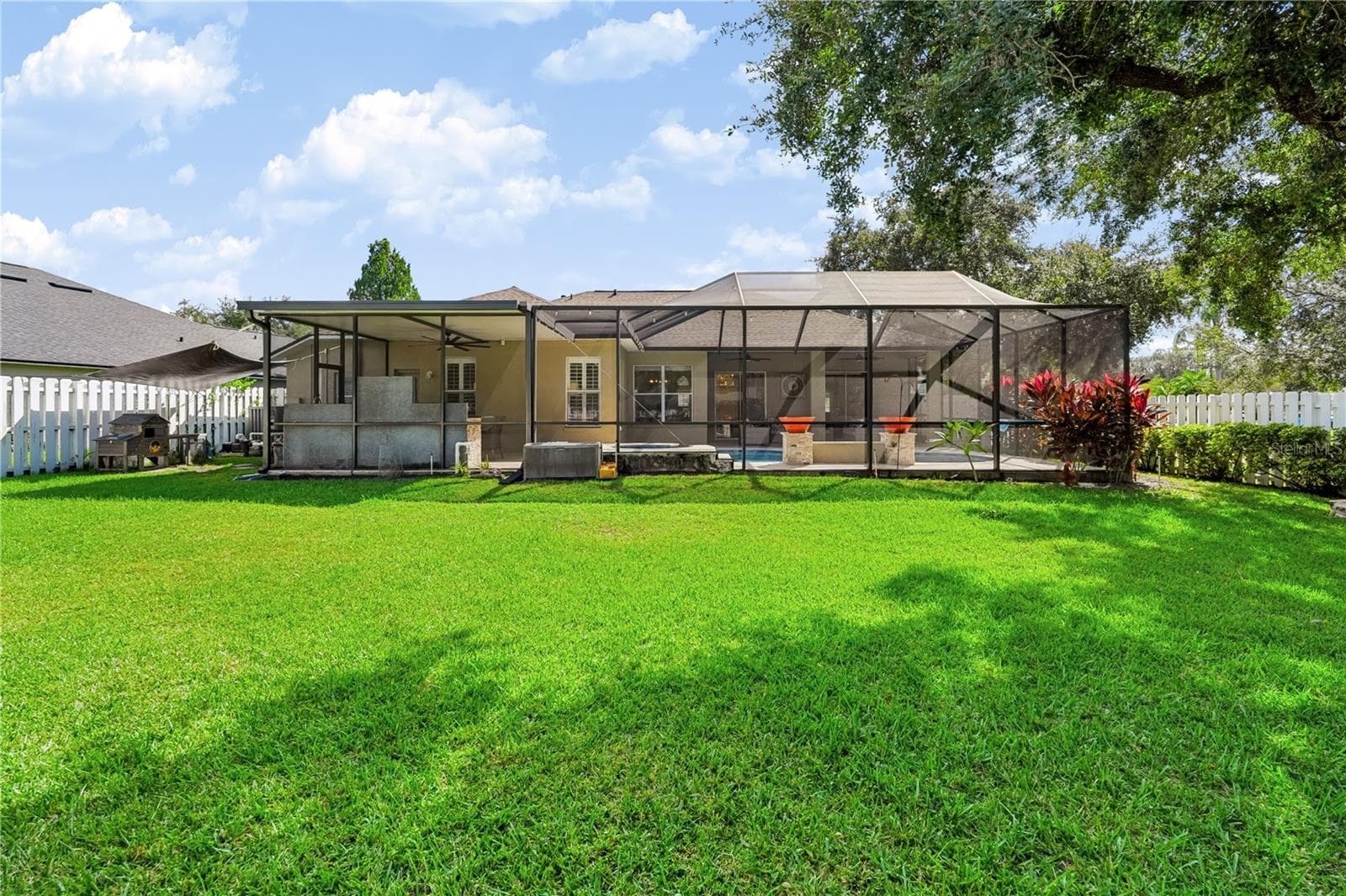 Single Family Residence at 12541 LEATHERLEAF DR, TAMPA, photo 34 of 38