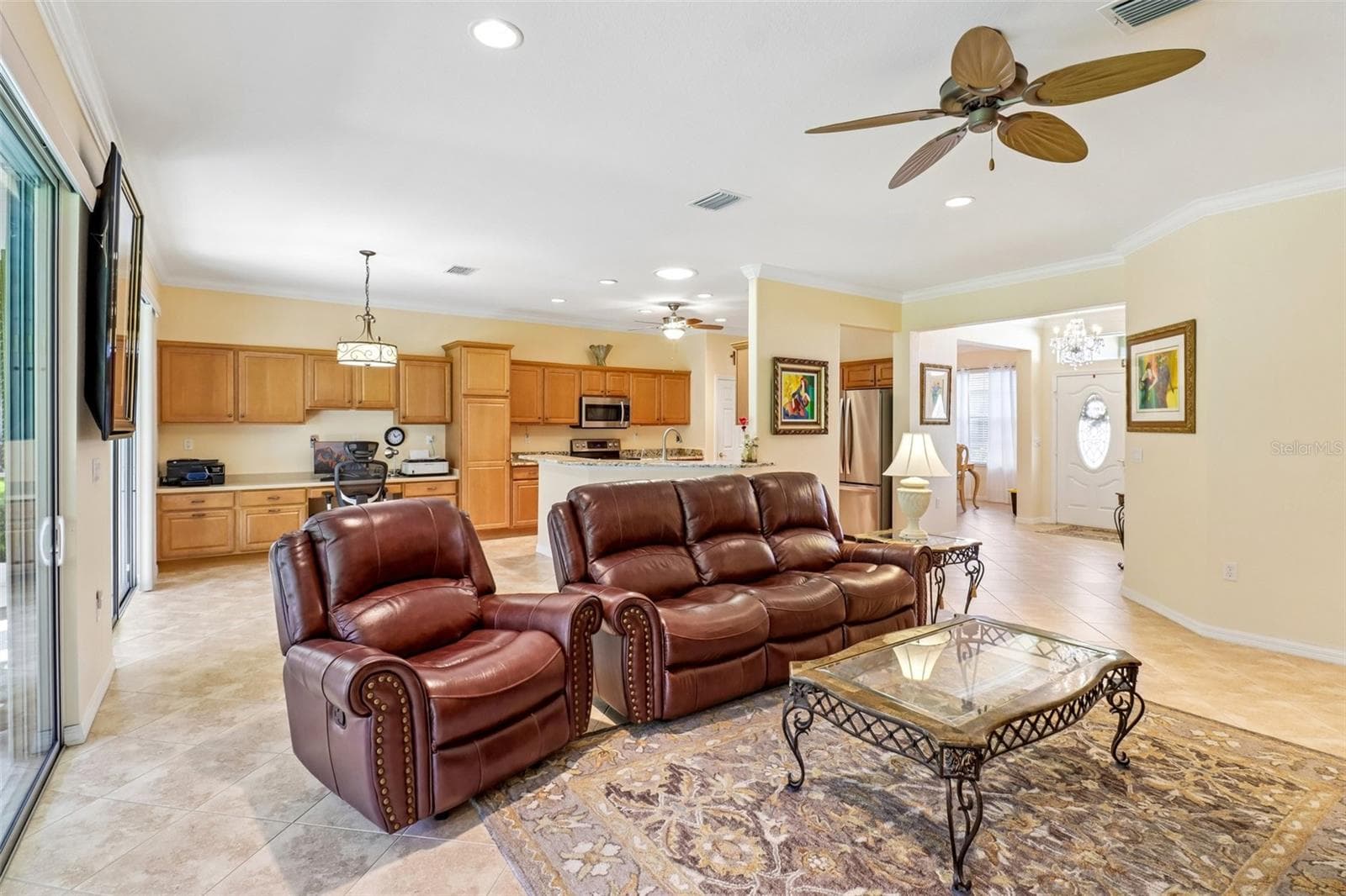 Single Family Residence at 9243 SE 120TH LOOP, SUMMERFIELD, photo 9 of 41