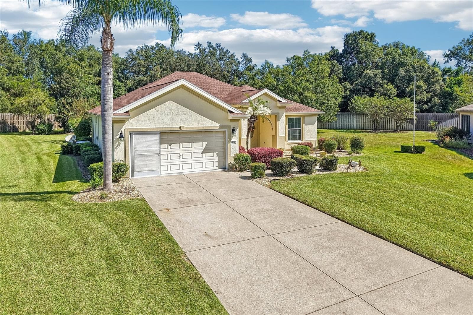 Single Family Residence at 9243 SE 120TH LOOP, SUMMERFIELD, photo 33 of 41