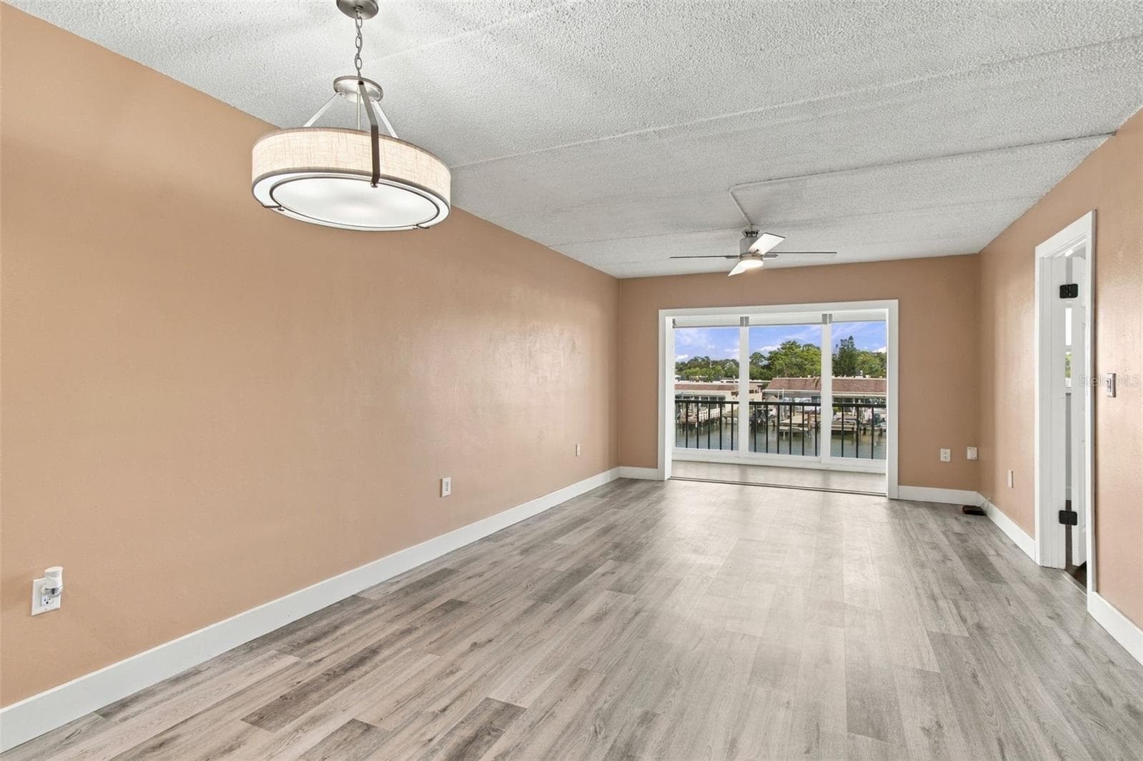 Condominium at 1 BOCA CIEGA POINT BLVD #206, ST PETERSBURG, photo 13 of 82