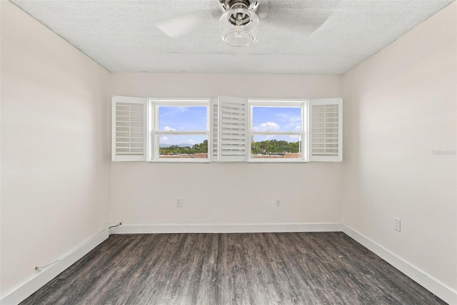 Condominium at 1 BOCA CIEGA POINT BLVD #206, ST PETERSBURG, photo 18 of 82