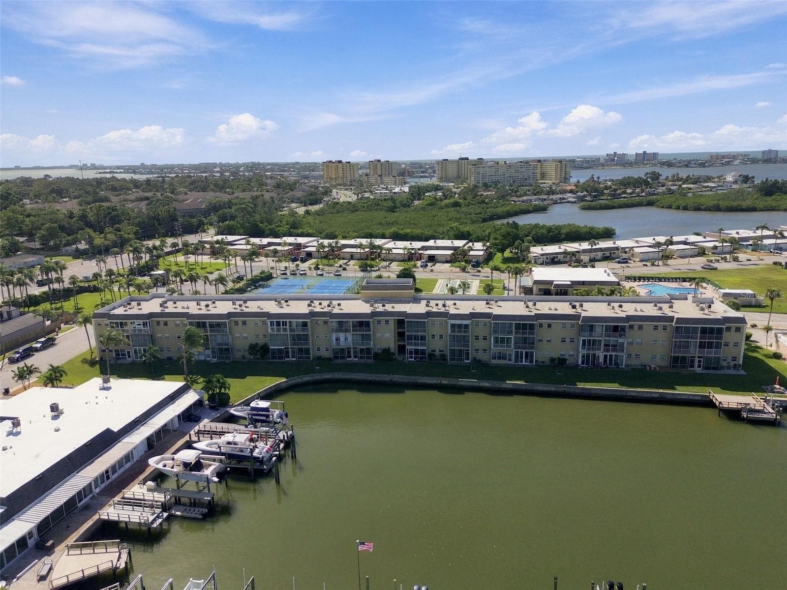 Condominium at 1 BOCA CIEGA POINT BLVD #206, ST PETERSBURG, photo 71 of 82