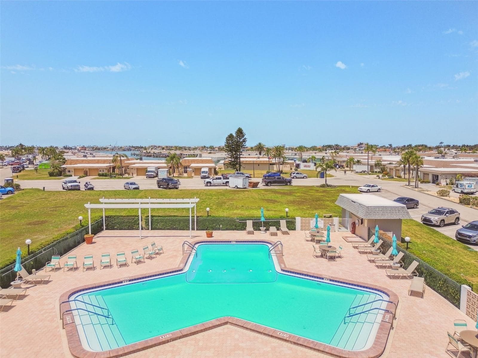 Condominium at 1 BOCA CIEGA POINT BLVD #206, ST PETERSBURG, photo 81 of 82