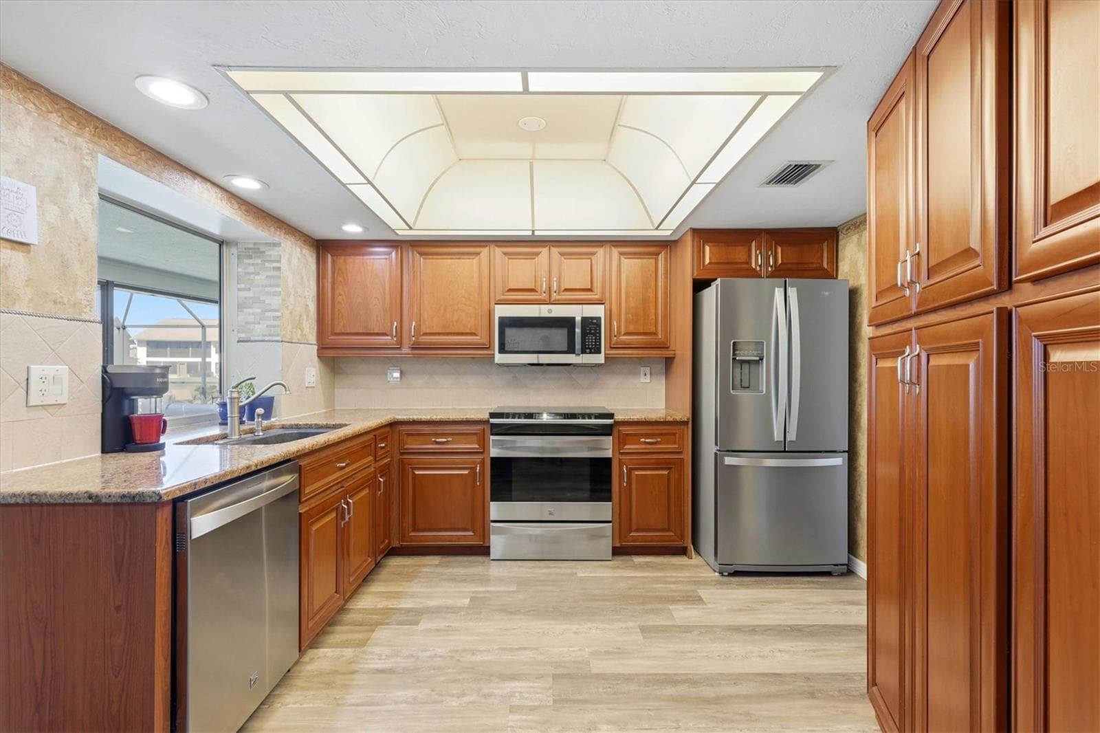 Single Family Residence at 1714 CORAL SANDS CT, VENICE, photo 14 of 56