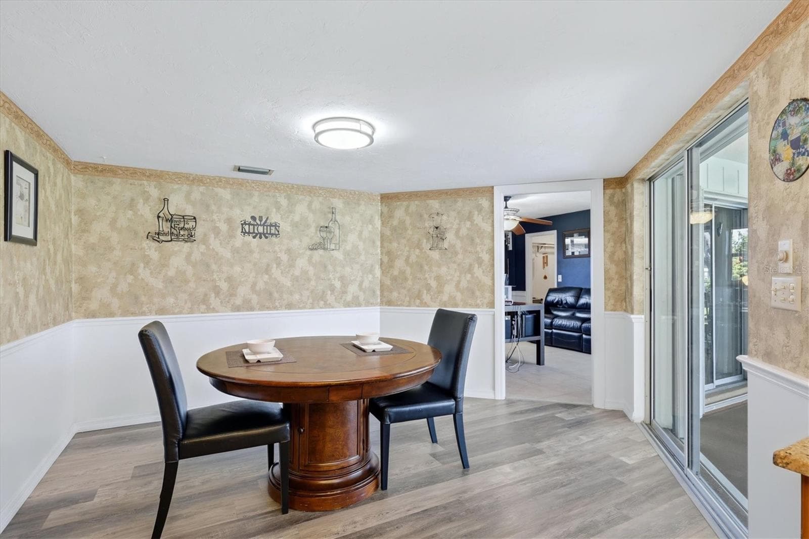 Single Family Residence at 1714 CORAL SANDS CT, VENICE, photo 15 of 56