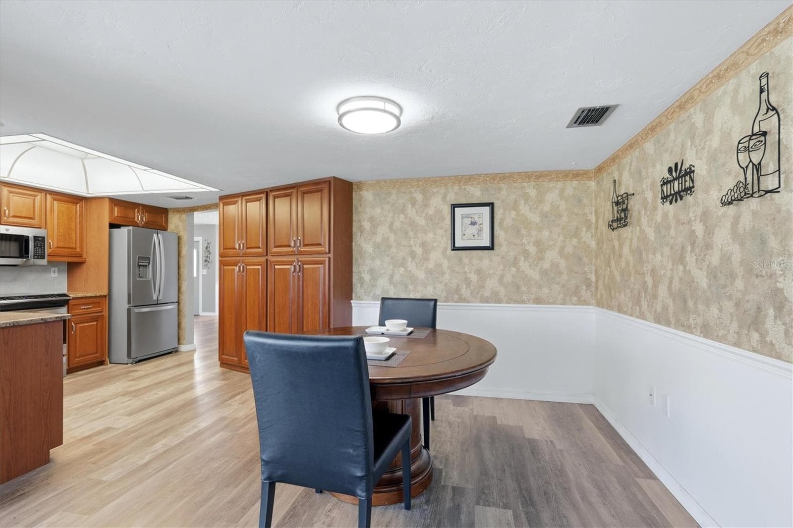 Single Family Residence at 1714 CORAL SANDS CT, VENICE, photo 16 of 56