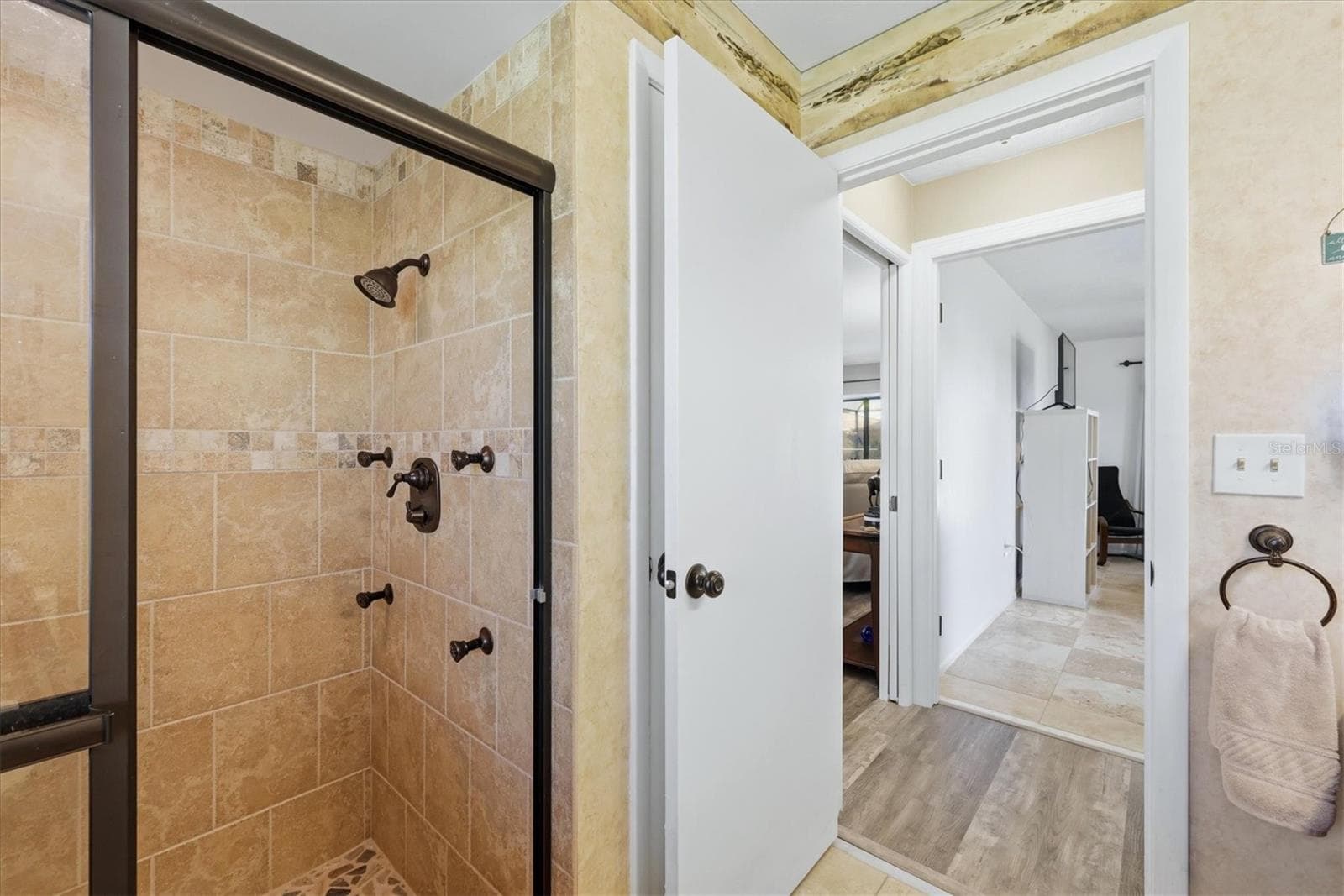 Single Family Residence at 1714 CORAL SANDS CT, VENICE, photo 26 of 56