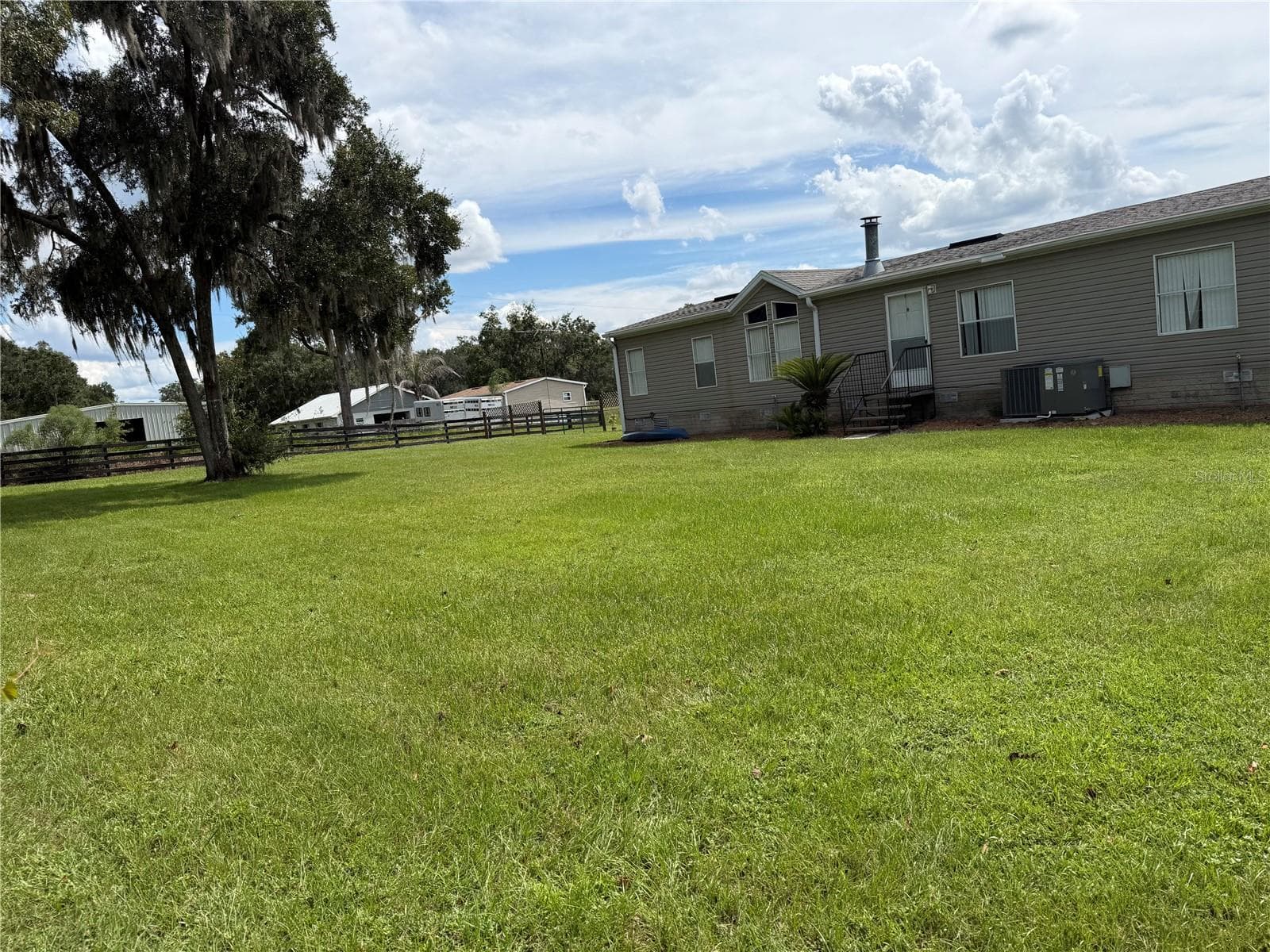 Manufactured Home at 14301 SW 14TH ST, OCALA, photo 12 of 16