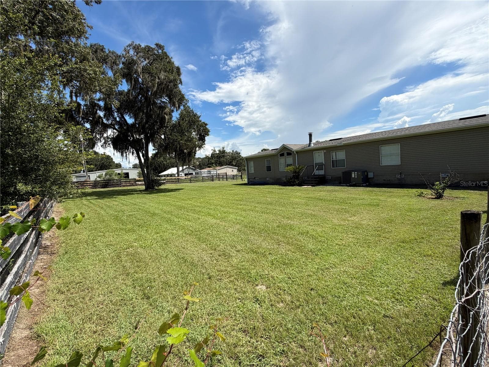 Manufactured Home at 14301 SW 14TH ST, OCALA, photo 13 of 16