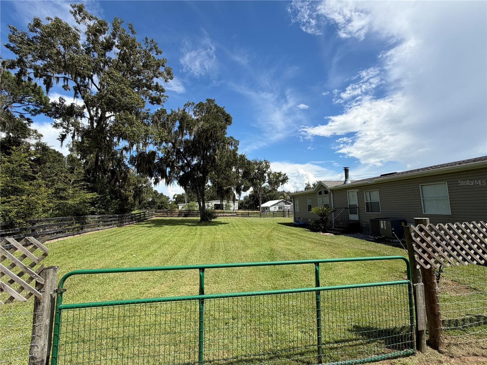 Manufactured Home at 14301 SW 14TH ST, OCALA, photo 16 of 16