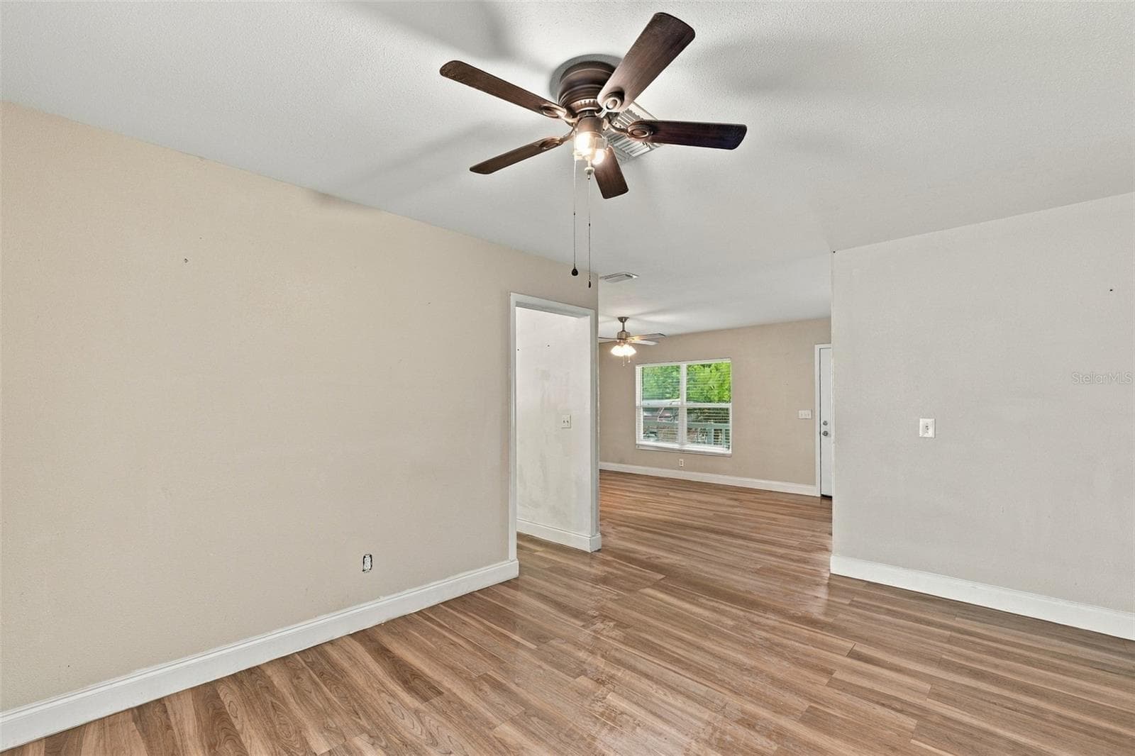 Single Family Residence at 702 CAMELLIA CT, SEFFNER, photo 4 of 45