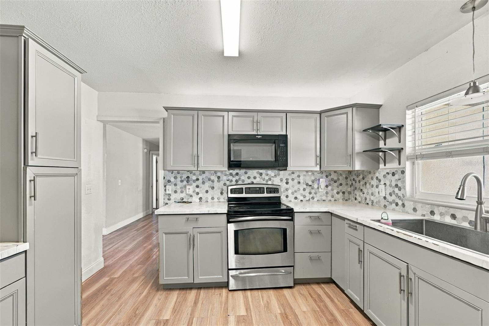 Single Family Residence at 702 CAMELLIA CT, SEFFNER, photo 12 of 45