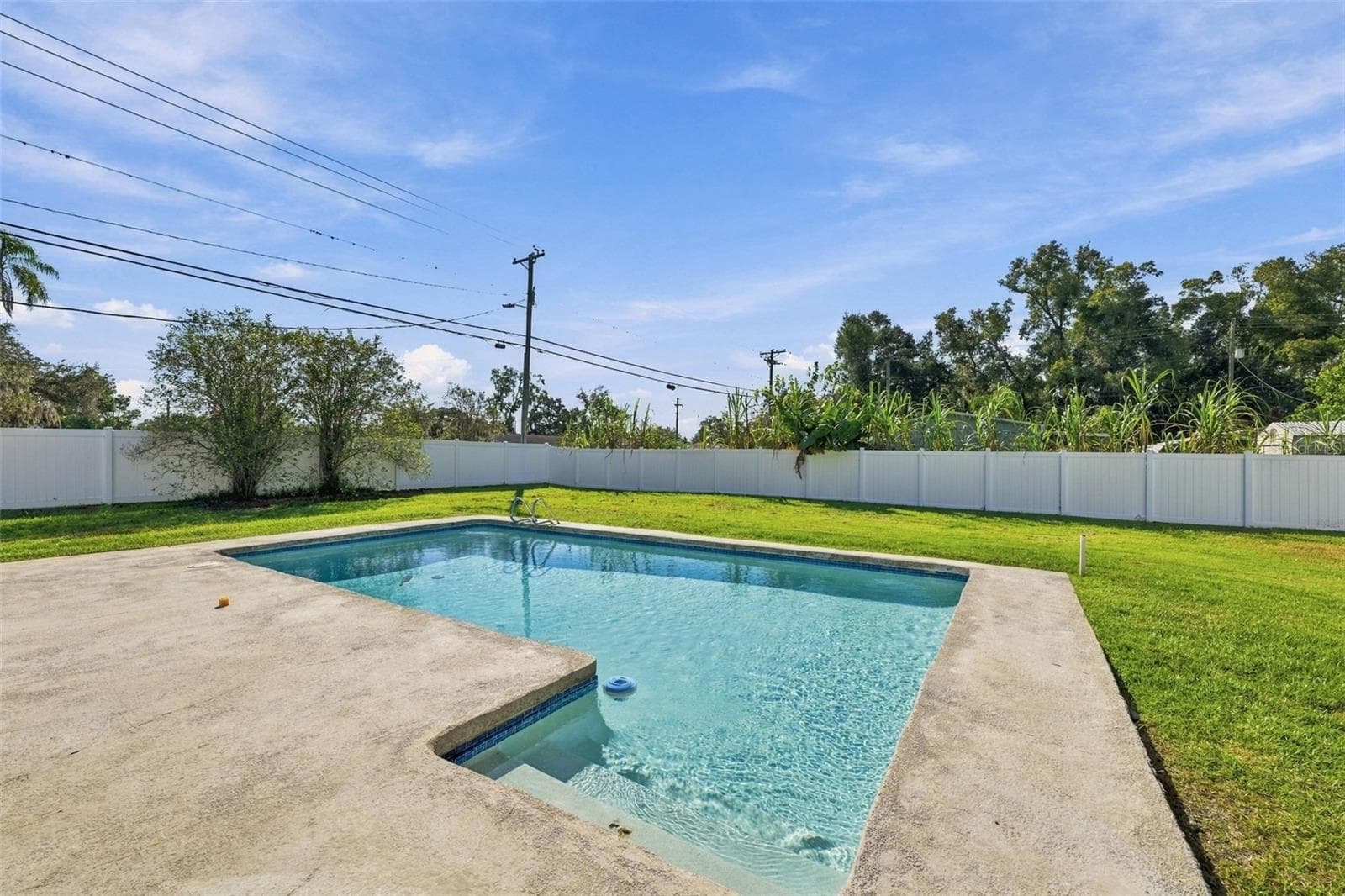 Single Family Residence at 702 CAMELLIA CT, SEFFNER, photo 31 of 45
