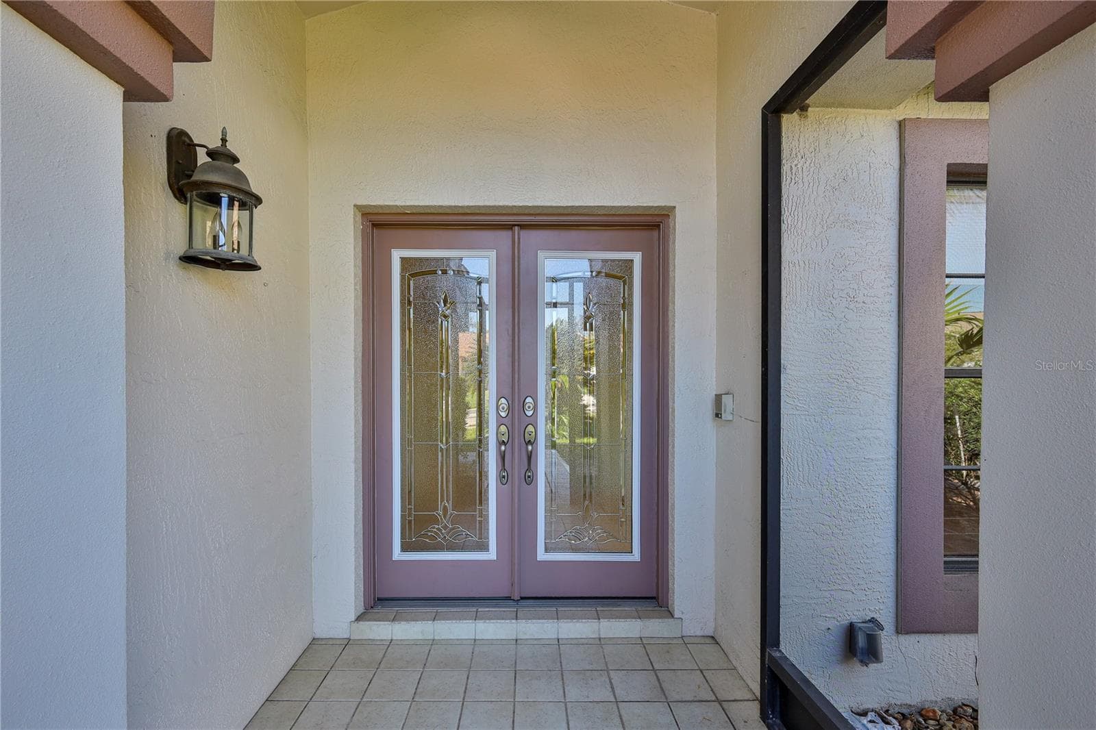 Single Family Residence at 1382 OVERLAND DR, SPRING HILL, photo 7 of 49