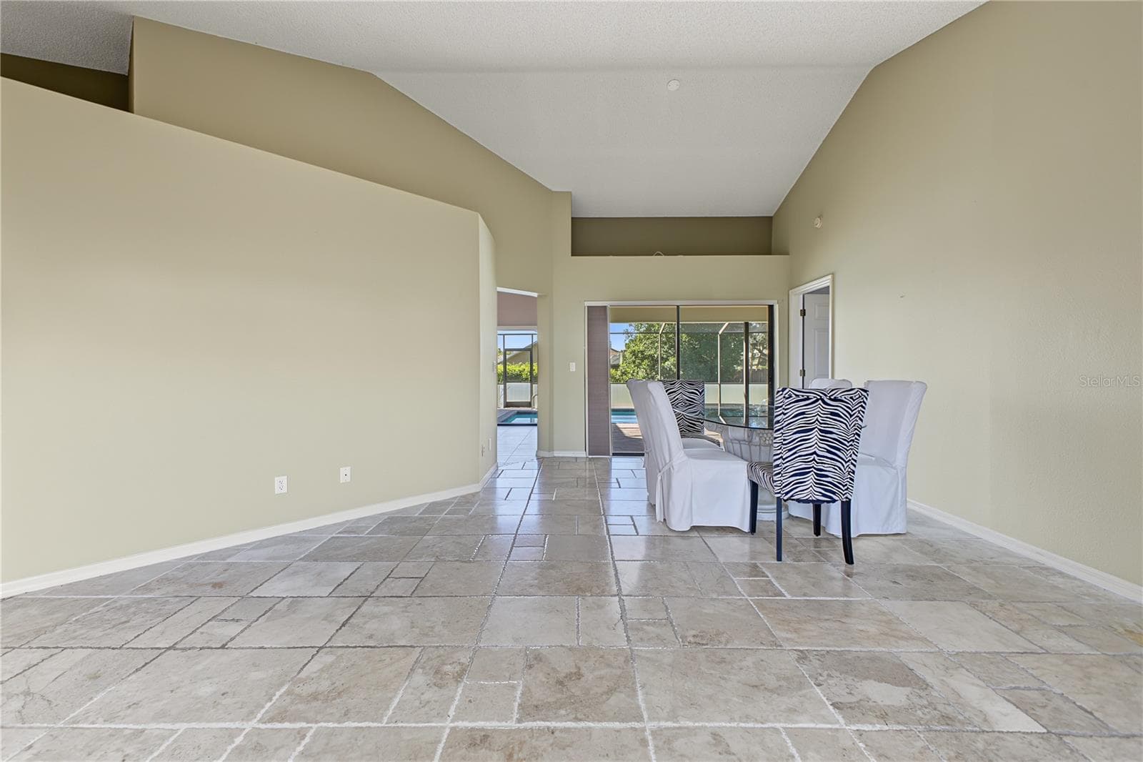 Single Family Residence at 1382 OVERLAND DR, SPRING HILL, photo 11 of 49