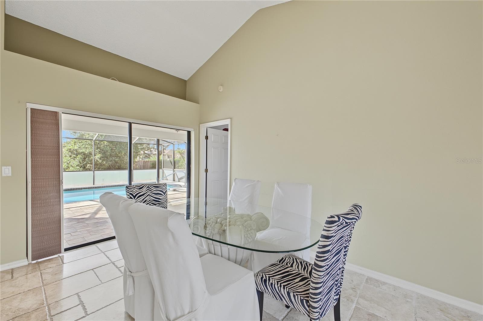 Single Family Residence at 1382 OVERLAND DR, SPRING HILL, photo 13 of 49