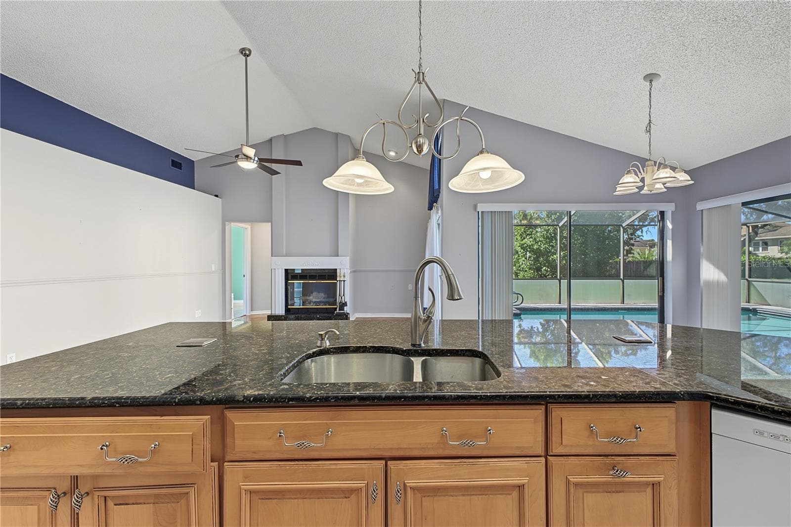 Single Family Residence at 1382 OVERLAND DR, SPRING HILL, photo 17 of 49