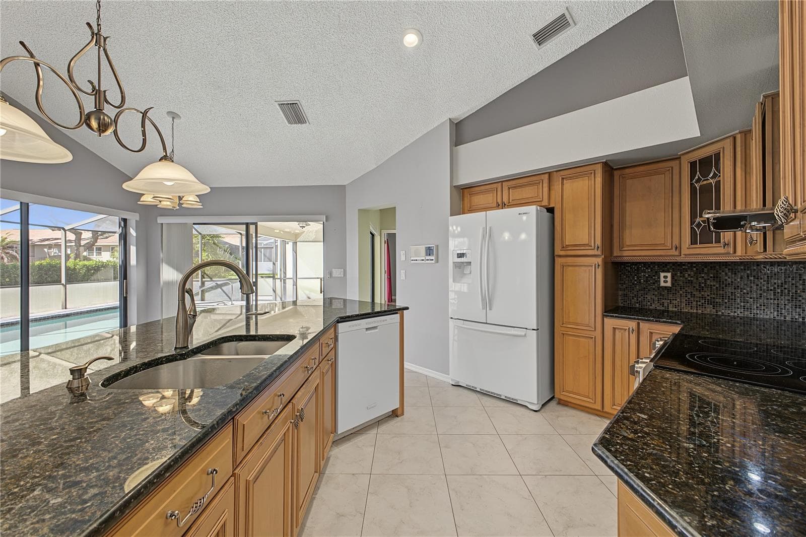 Single Family Residence at 1382 OVERLAND DR, SPRING HILL, photo 18 of 49