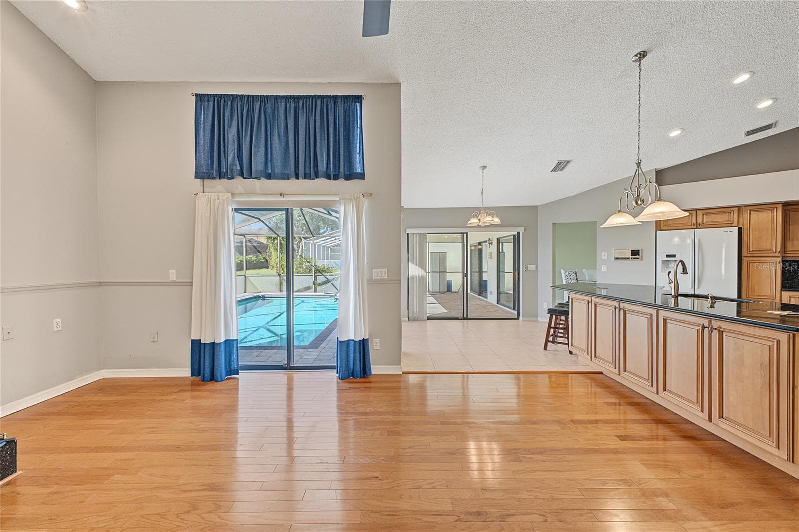 Single Family Residence at 1382 OVERLAND DR, SPRING HILL, photo 20 of 49