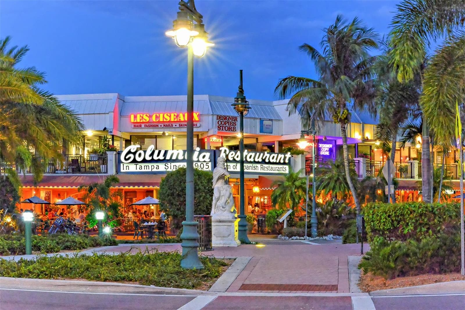 Located on St. Armands Circle, Columbia Restaurant offers authentic Spanish-Cuban cuisine in a vibrant setting rich with historic charm. - 1155 N GULFSTREAM AVE #207, SARASOTA