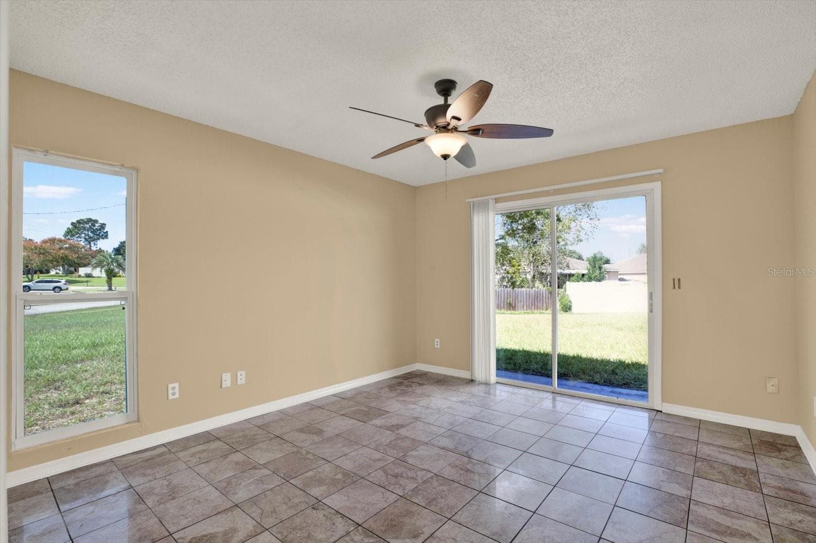 Single Family Residence at 6238 COVEWOOD DR, SPRING HILL, photo 7 of 20