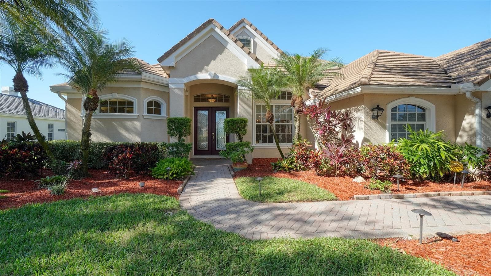 Single Family Residence at 8922 BLOOMFIELD BLVD, SARASOTA, photo 3 of 43