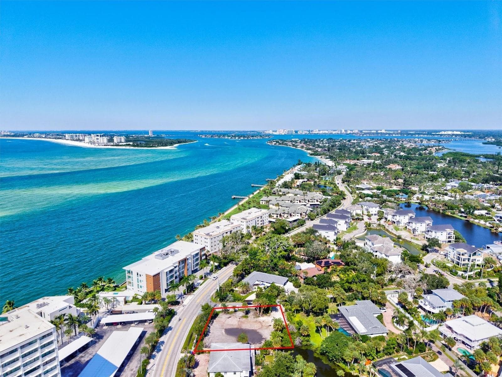 The red lines are approximate. - 4805 OCEAN BLVD, SARASOTA