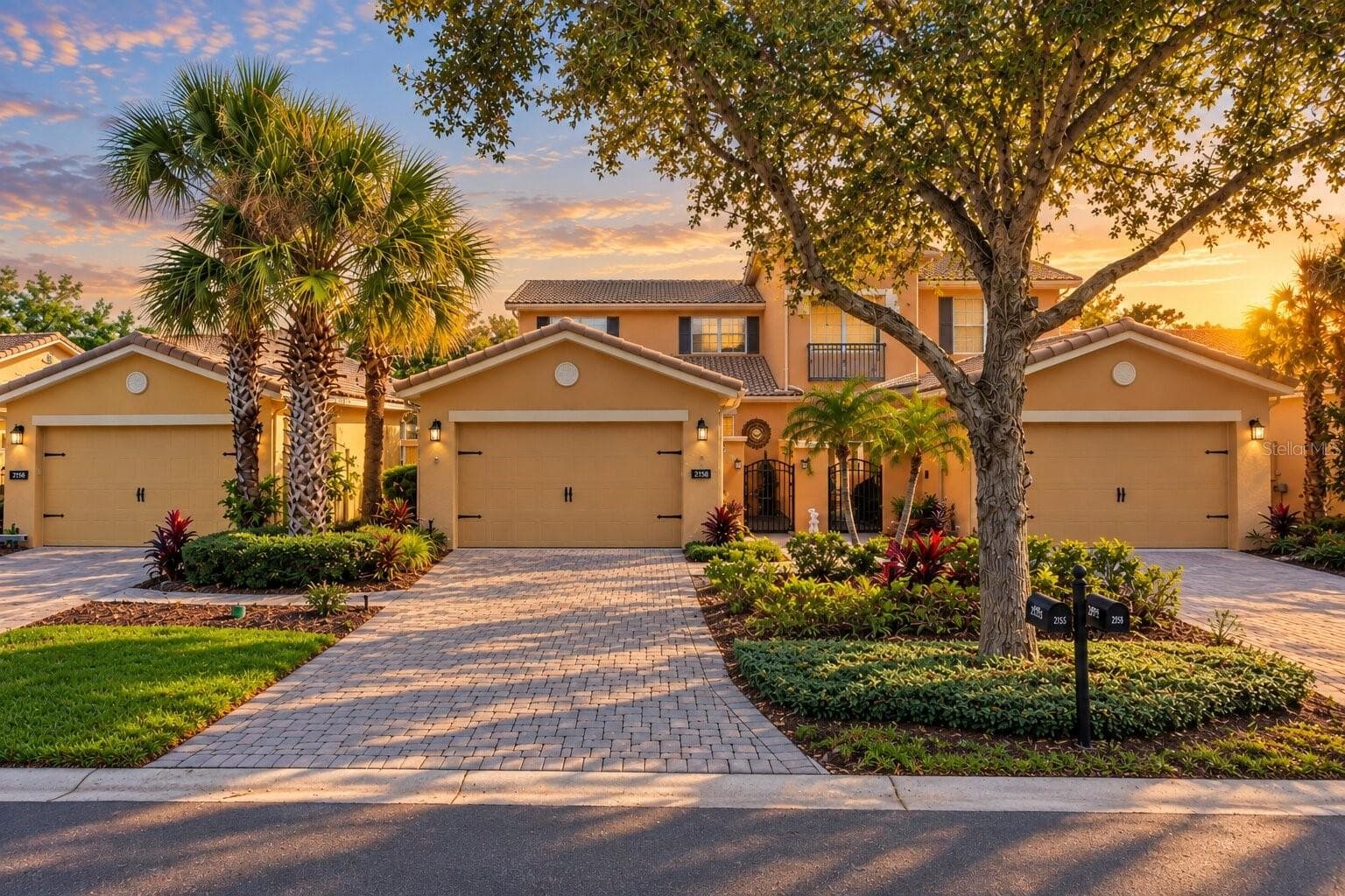 2334 PALM TREE DR