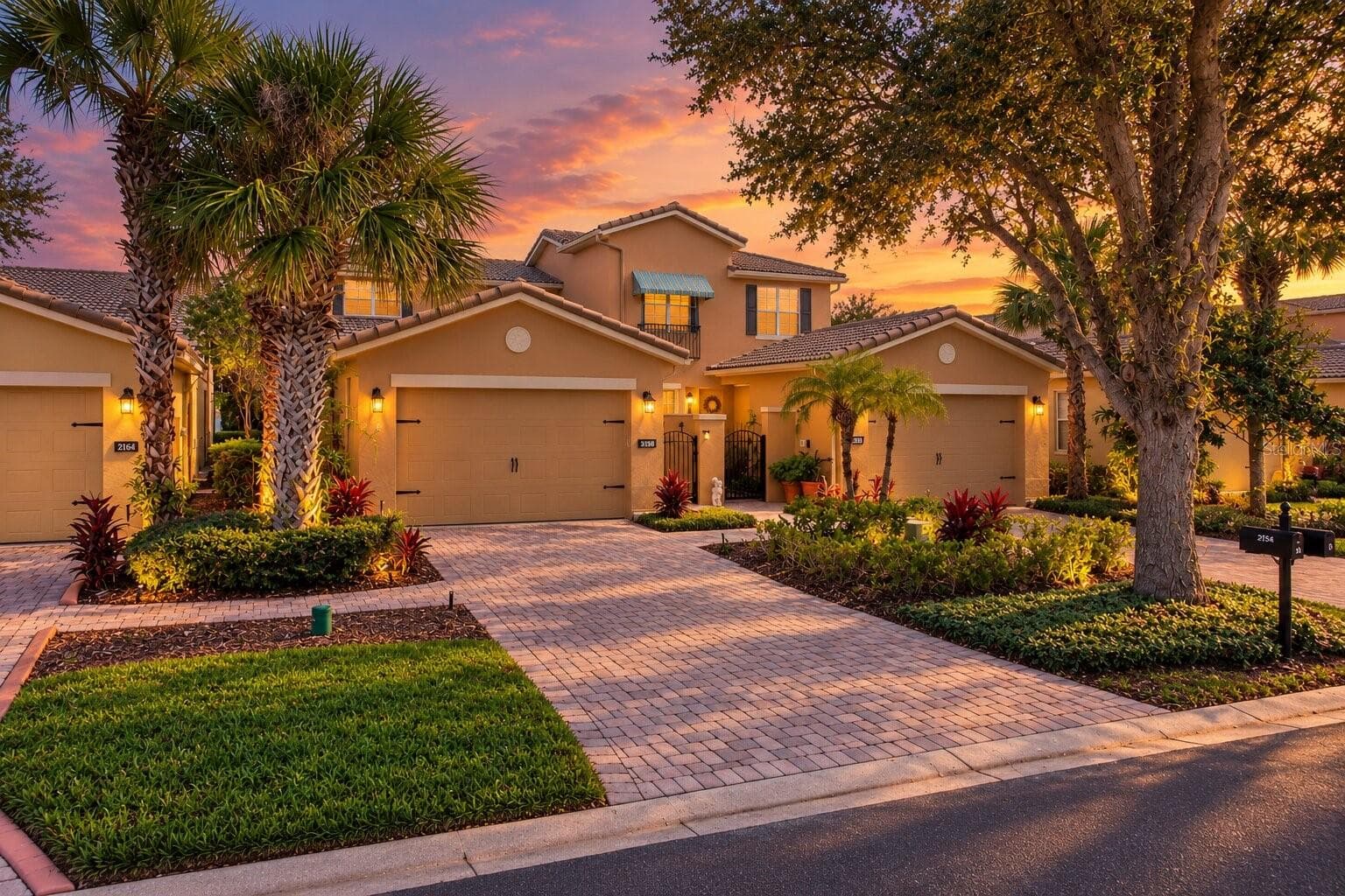Villa at 2334 PALM TREE DR, POINCIANA, photo 2 of 43