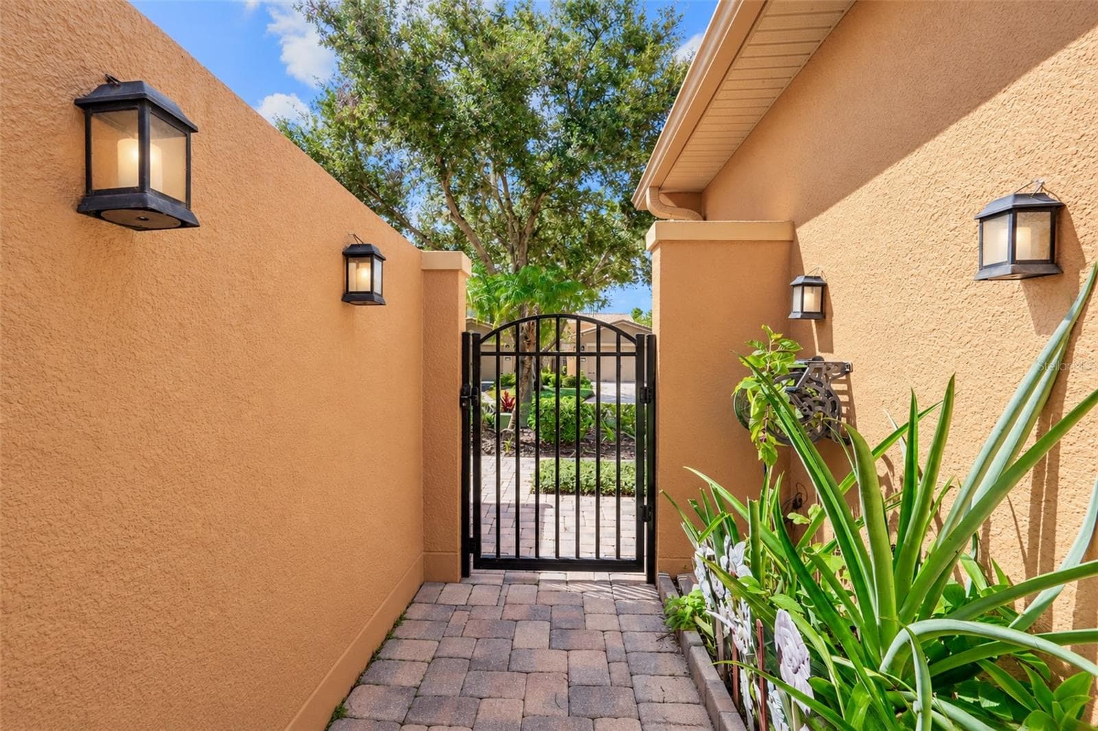 Villa at 2334 PALM TREE DR, POINCIANA, photo 6 of 43
